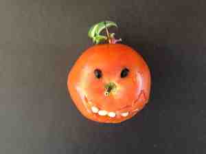 happy tomato